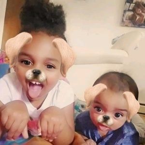 Meet your Posher, Adelaida